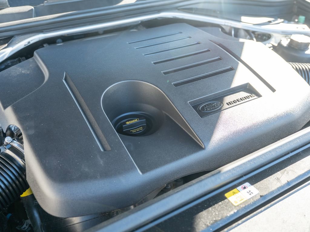 Certified 2024 Land Rover Range Rover Long Wheelbase SE image 37