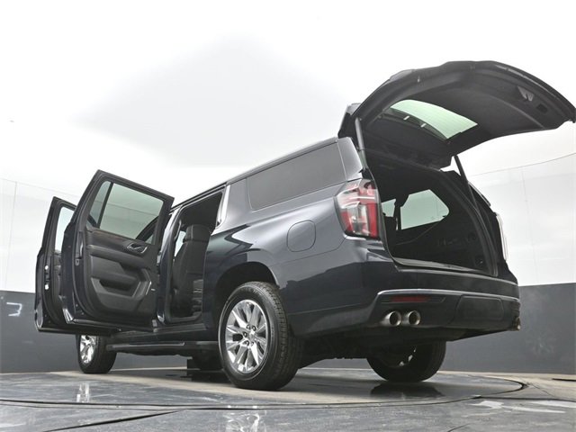 Used 2023 Chevrolet Suburban Premier image 57