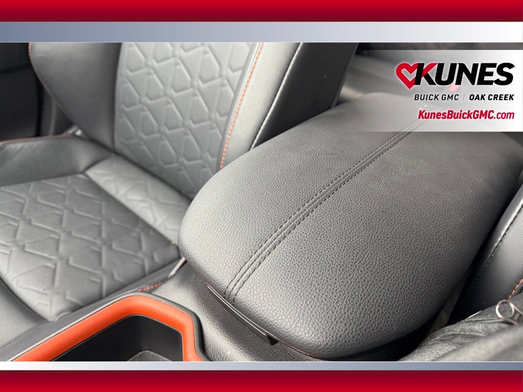 Used 2024 Toyota RAV4 Adventure image 23