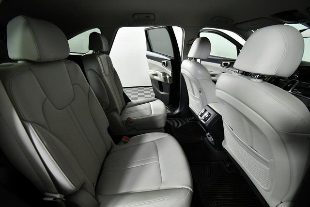 Used 2024 Kia Sorento EX image 23