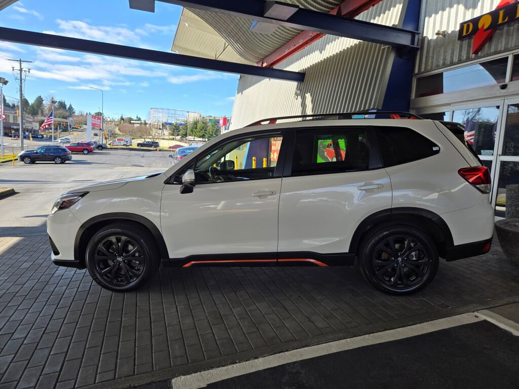 Used 2024 Subaru Forester Sport image 8