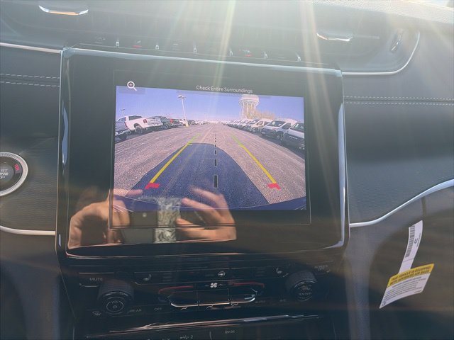 New 2026 Jeep Grand Cherokee Laredo X AWD/4WD image 19