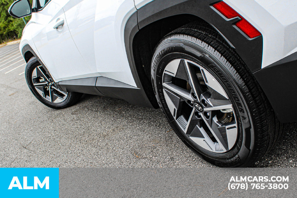 Used 2025 Hyundai Tucson SEL FWD image 14