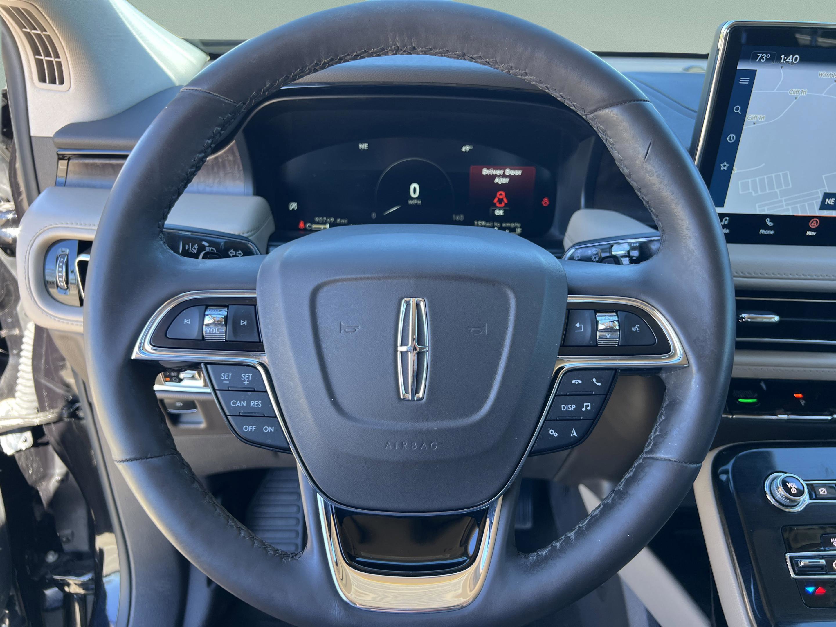 Used 2022 Lincoln Nautilus Reserve w/ Monochromatic Package image 10