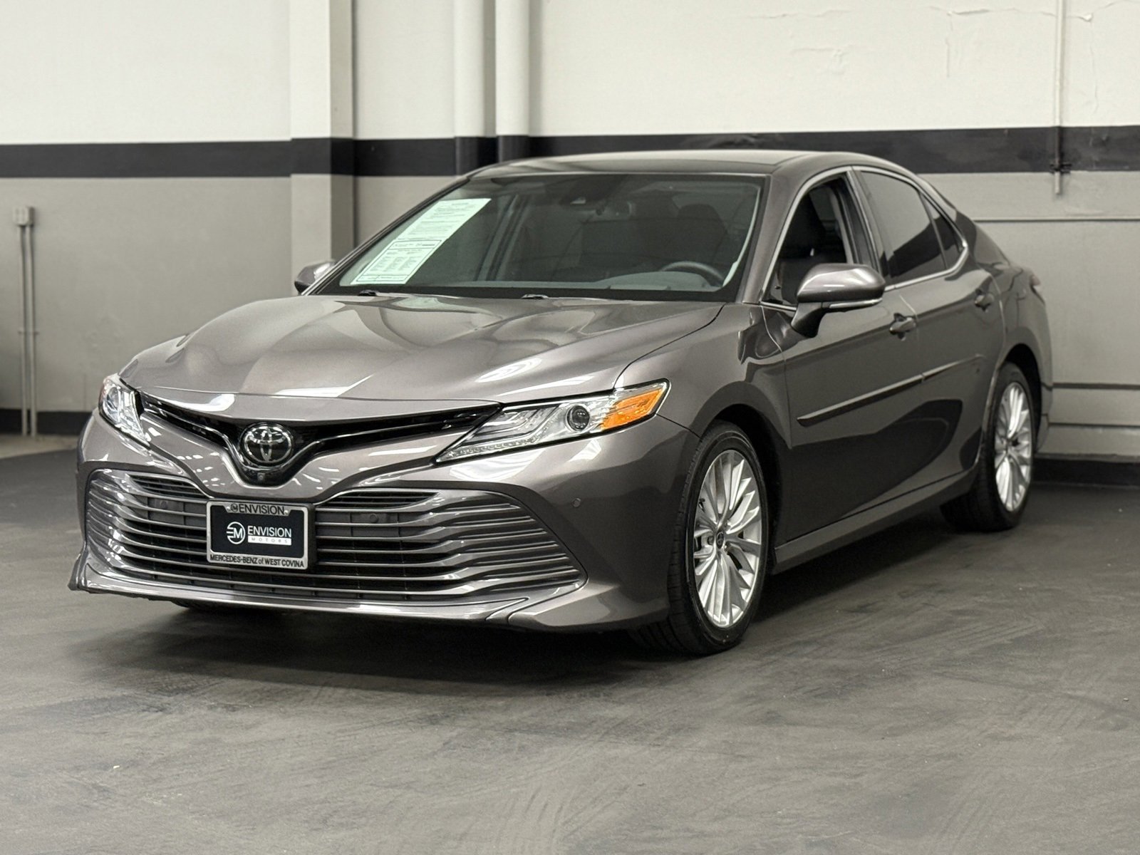 Used 2020 Toyota Camry XLE image 8