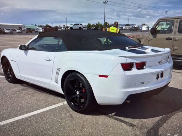Used 2013 Chevrolet Camaro SS RWD image 2