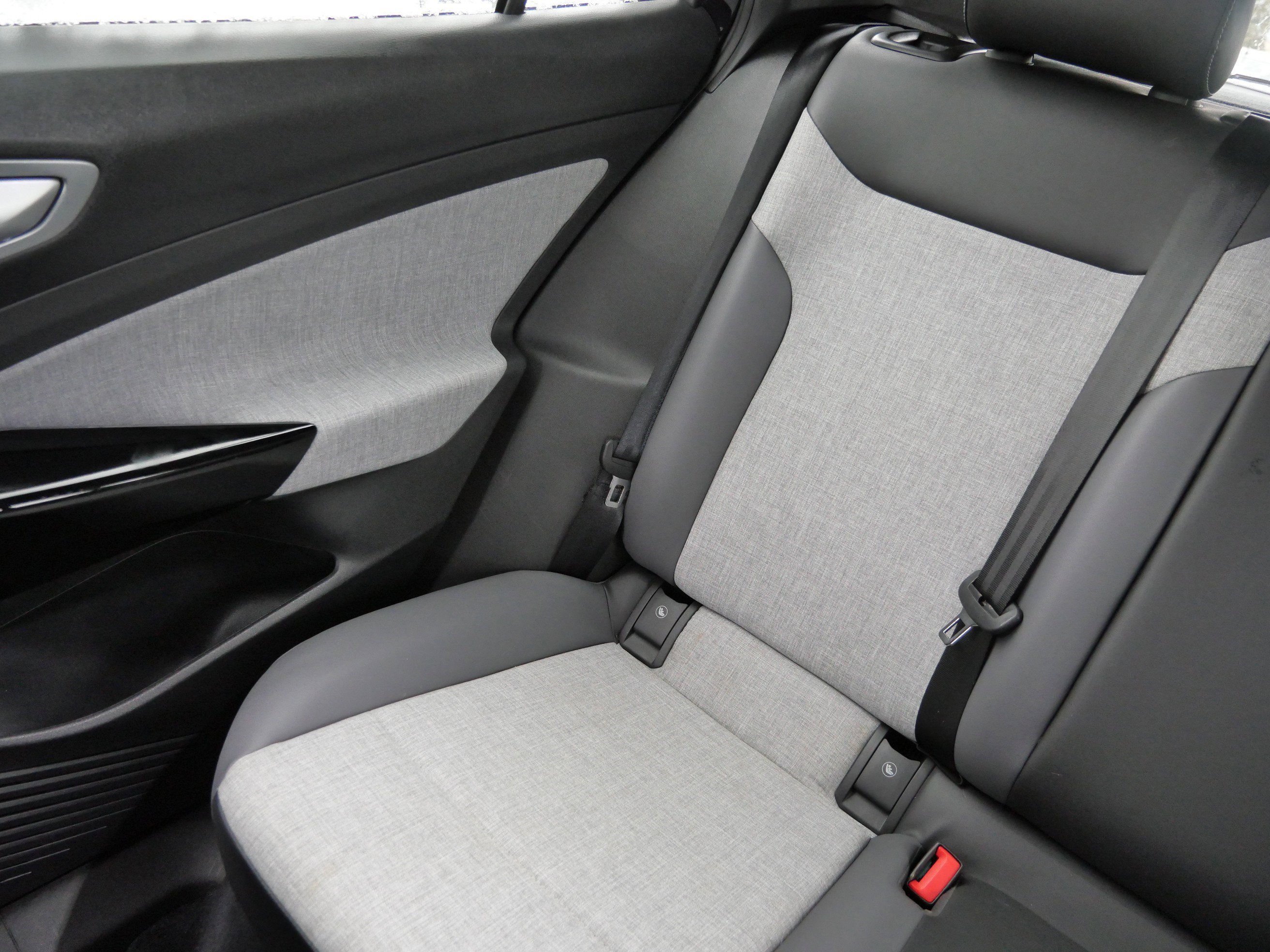 Certified 2025 Volkswagen ID.4 Pro image 12