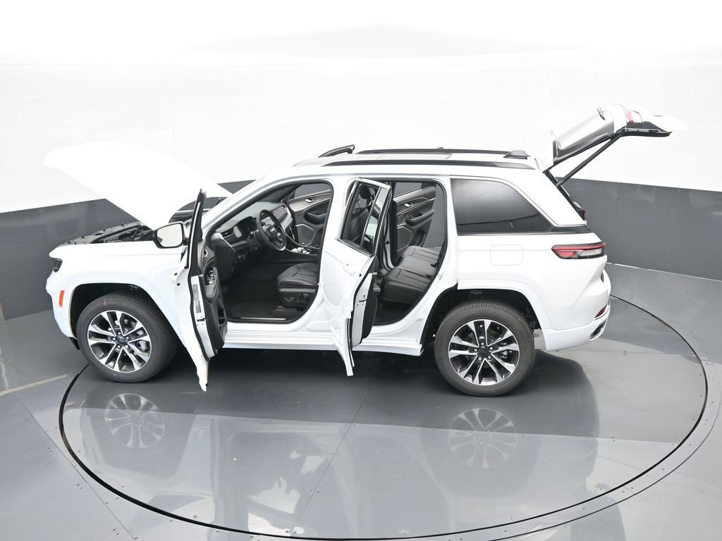 Used 2024 Jeep Grand Cherokee Overland image 61