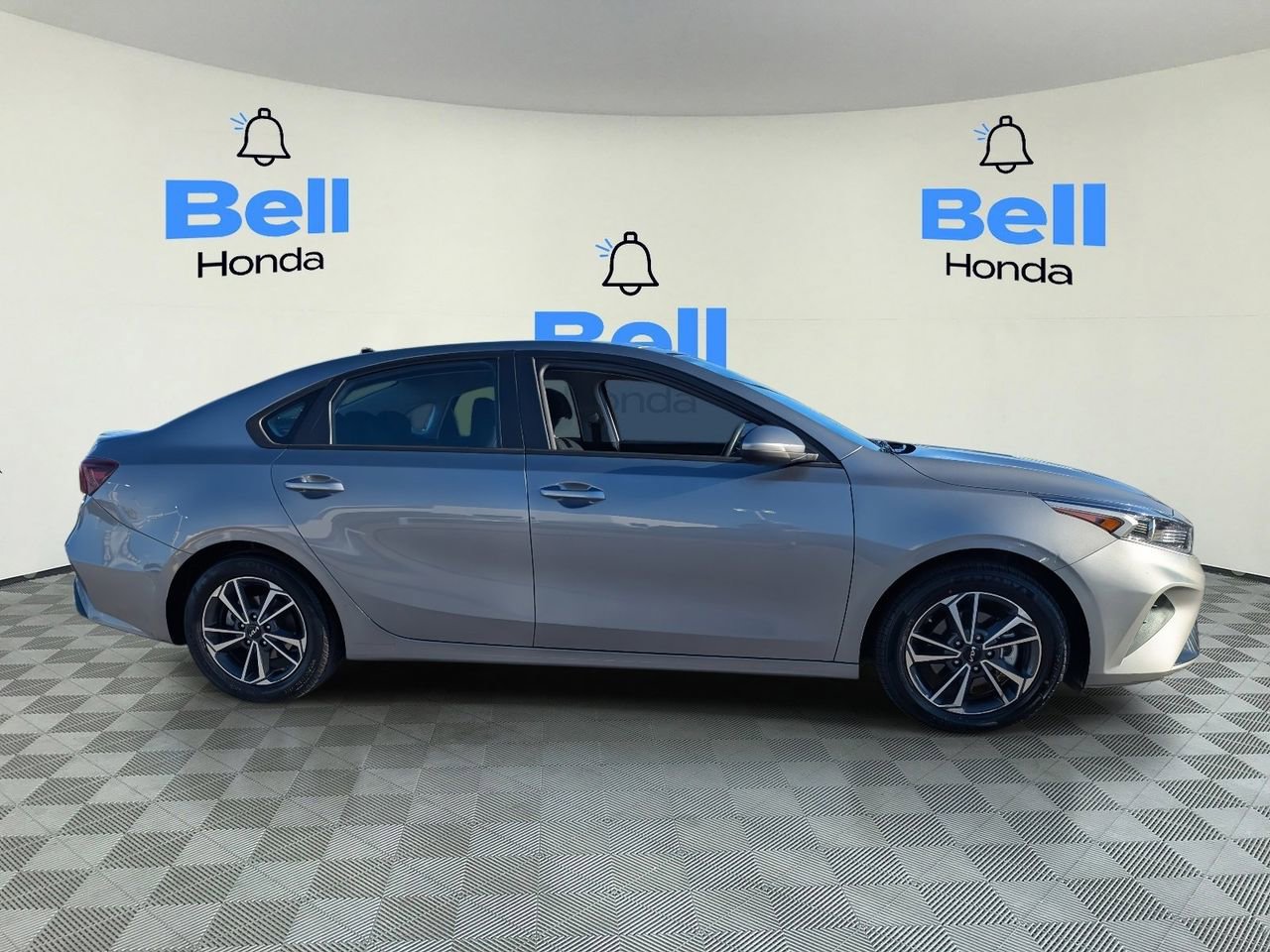 Used 2024 Kia Forte LXS image 5