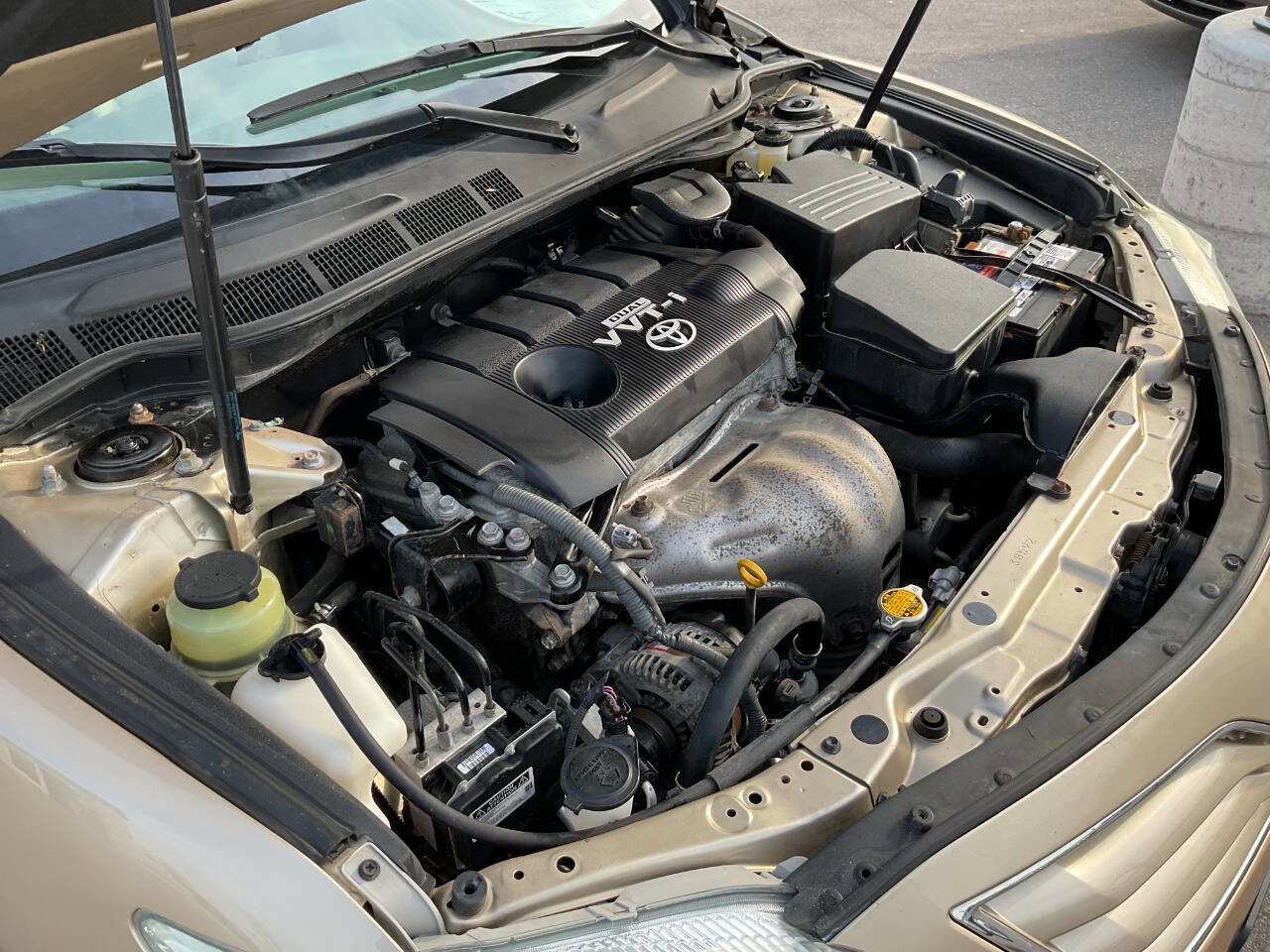 Used 2010 Toyota Camry LE image 42