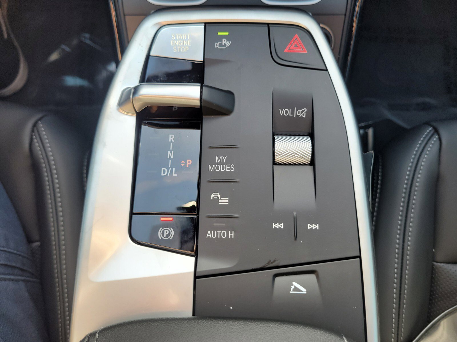 Used 2026 BMW X1 xDrive28i w/ Technology Package image 24