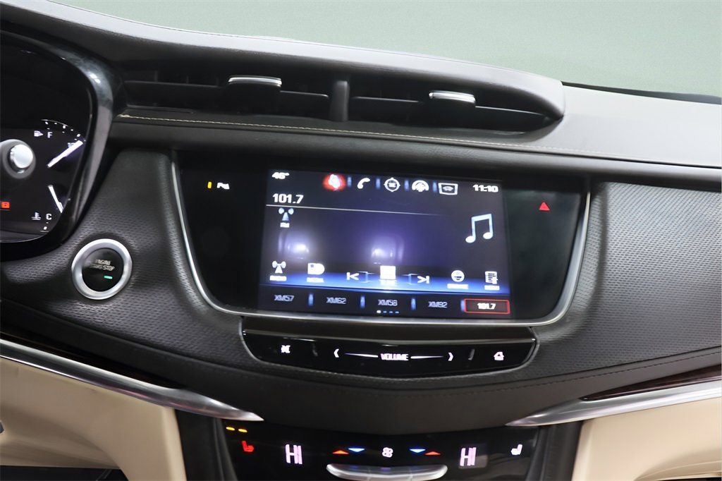 Used 2018 Cadillac XT5 Luxury image 11