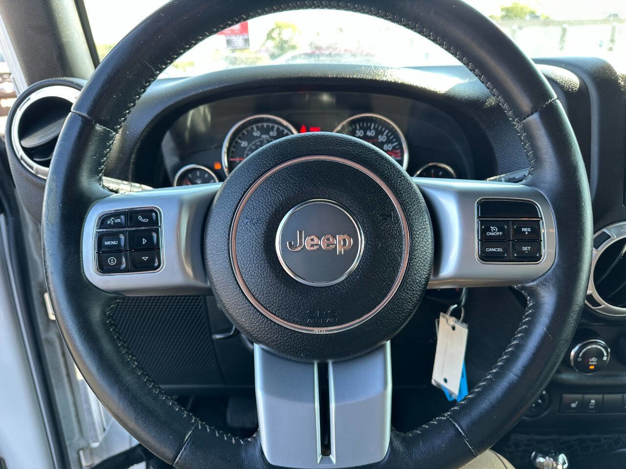 Used 2016 Jeep Wrangler Rubicon AWD/4WD image 28