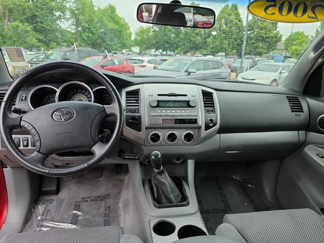 Used 2005 Toyota Tacoma 4x4 Access Cab image 9
