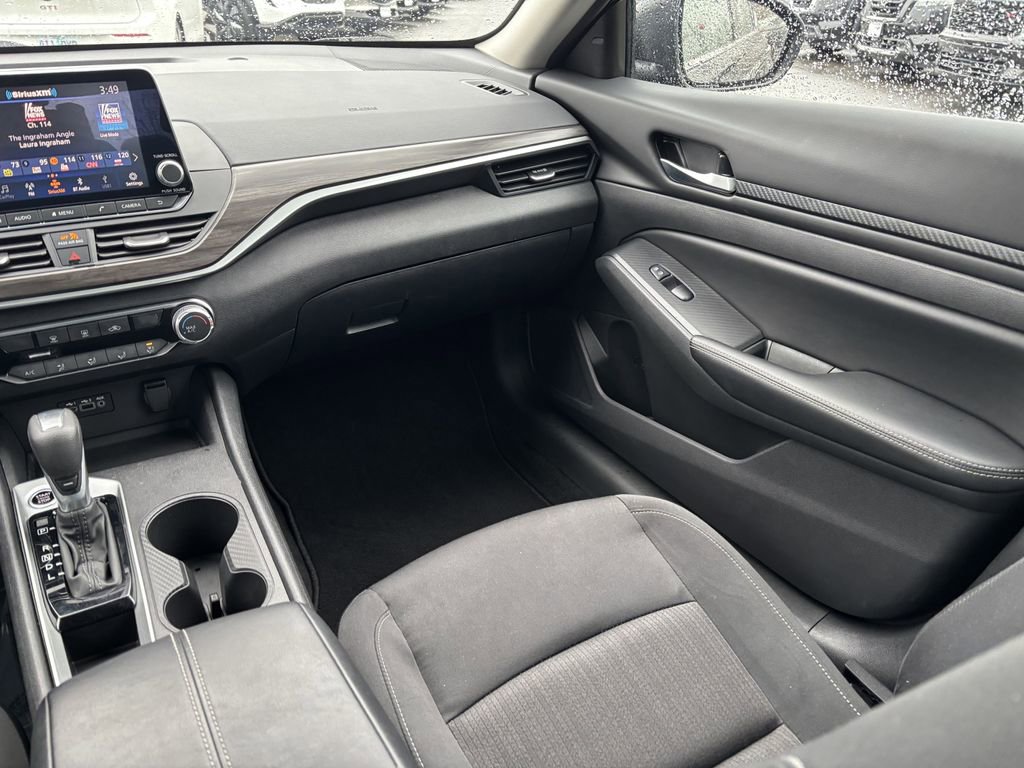 Used 2025 Nissan Altima 2.5 SV image 22