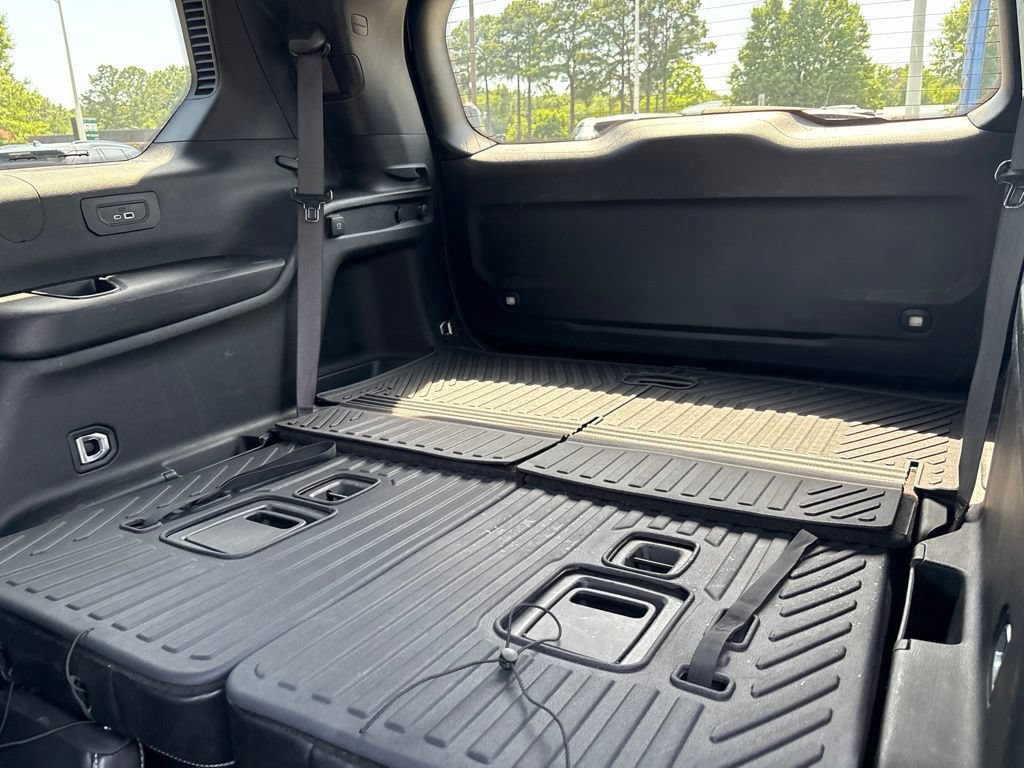 Used 2023 Jeep Grand Cherokee L Laredo AWD/4WD image 27