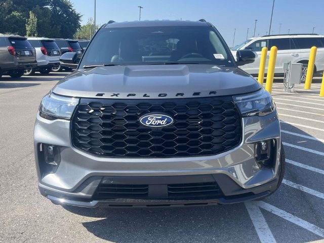 New 2027 Ford Explorer ST-Line AWD/4WD image 6