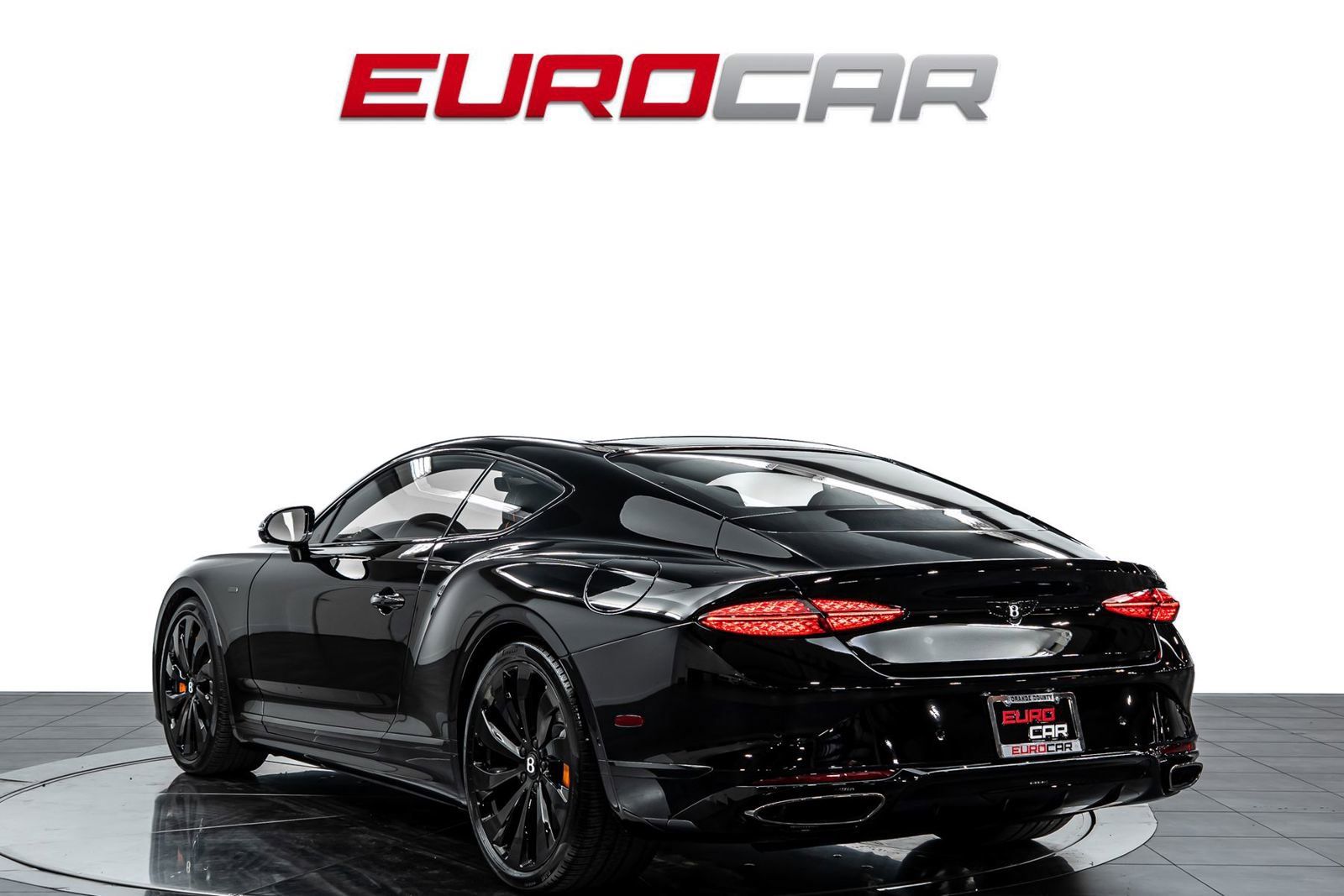 Used 2025 Bentley Continental GT image 3