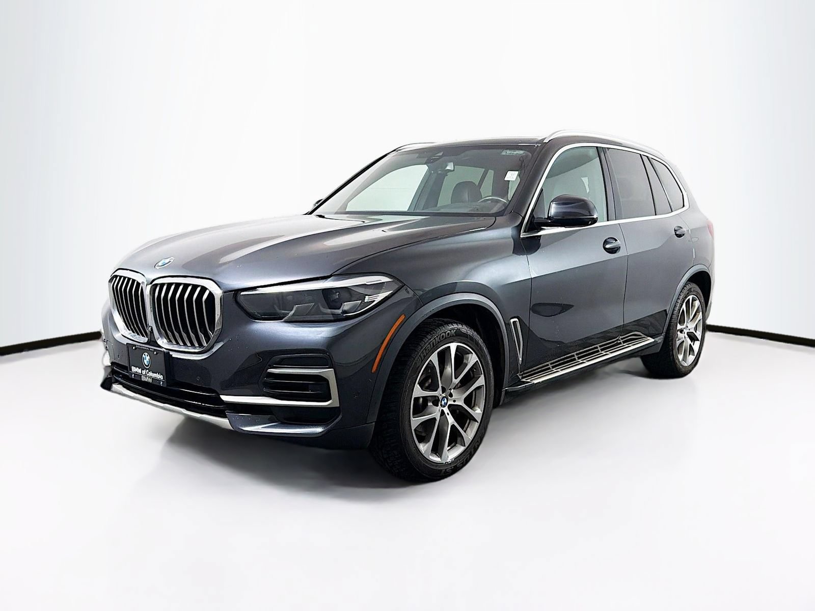 Used 2023 BMW X5 xDrive40i AWD/4WD image 3