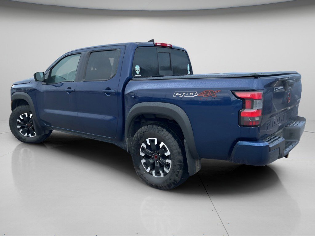 Used 2022 Nissan Frontier PRO-4X image 11