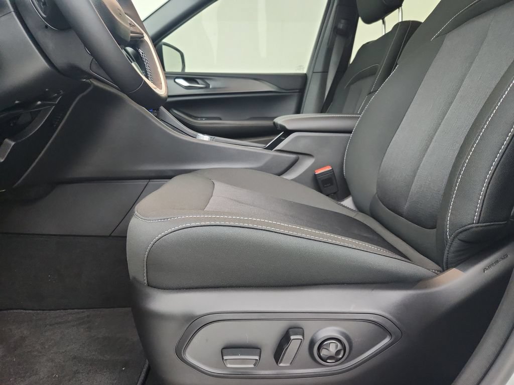 New 2026 Jeep Grand Cherokee Laredo X AWD/4WD image 19