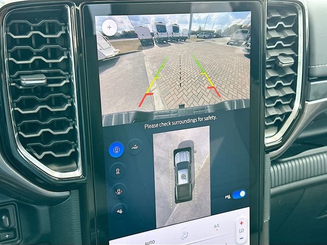 Used 2025 Ford Ranger Lariat w/ Advanced Towing Package image 14