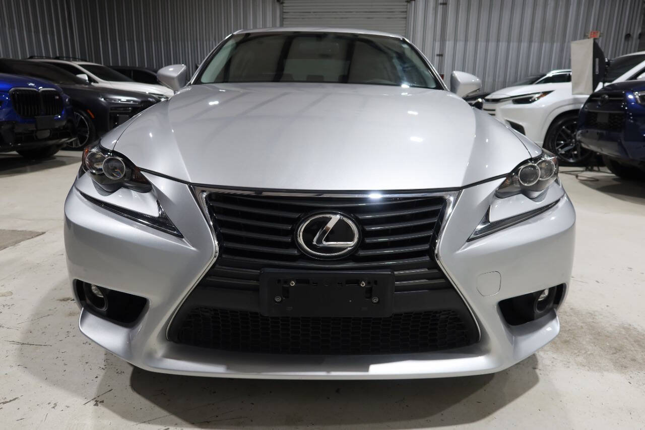 Used 2016 Lexus IS 300 AWD w/ Navigation System Package image 8