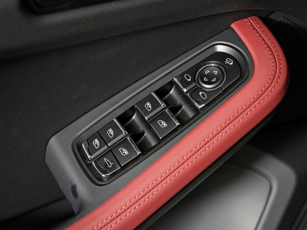 New 2026 Porsche Macan S AWD/4WD image 16