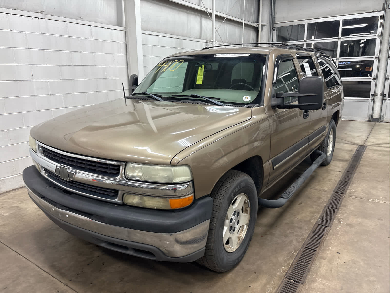 Used 2004 Chevrolet Suburban LS image 5