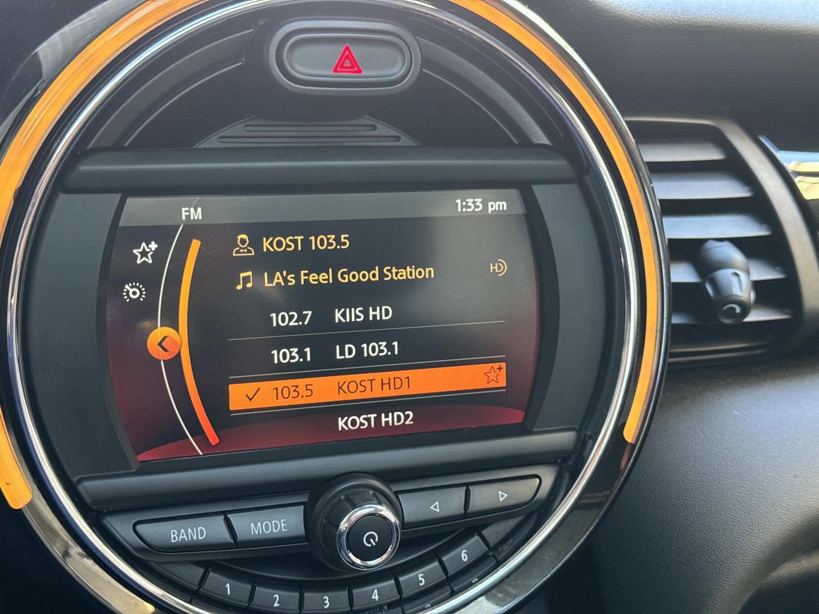 Used 2019 MINI Cooper 2-Door Hardtop image 13