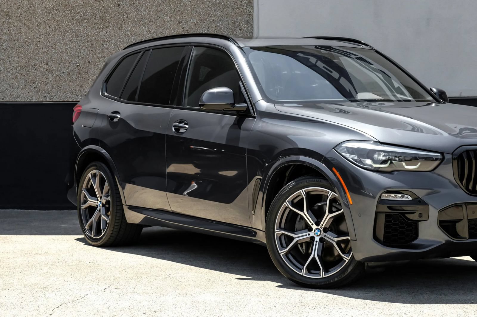 Used 2020 BMW X5 xDrive40i w/ M Sport Package AWD/4WD image 7