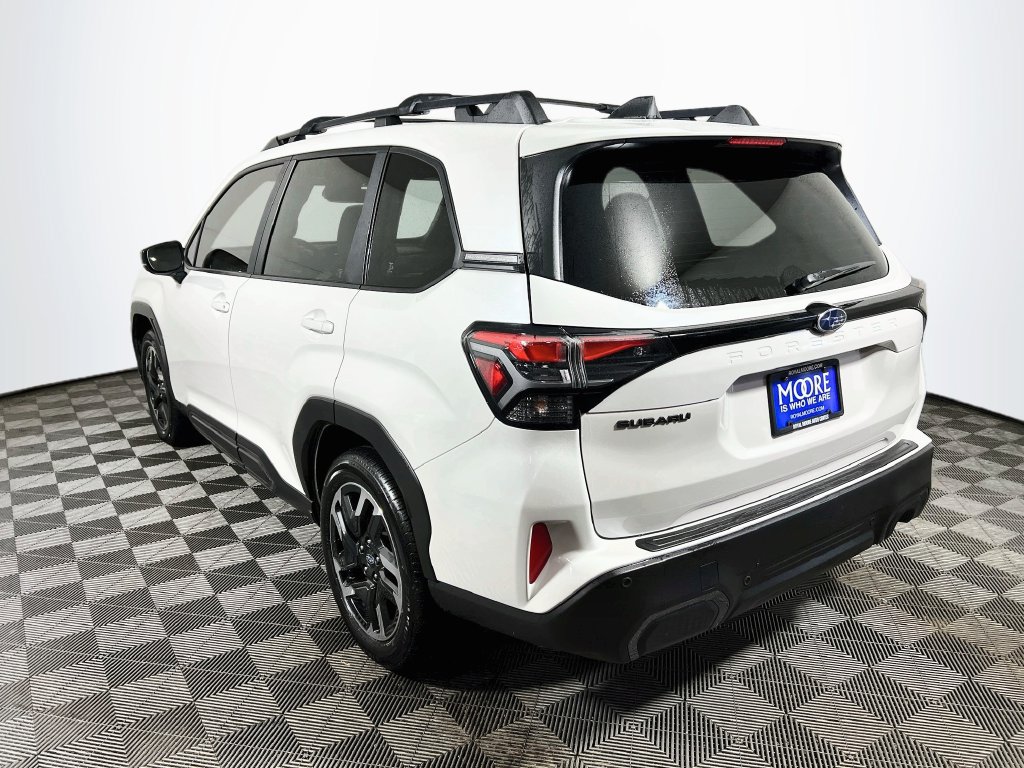 Used 2025 Subaru Forester Limited w/ Popular Package #2 AWD/4WD image 5