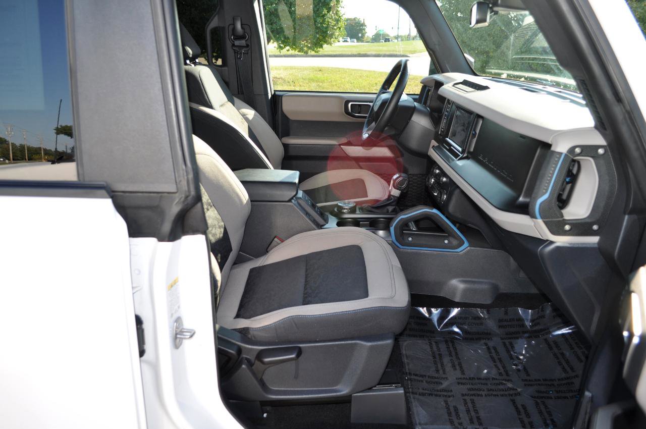 Used 2022 Ford Bronco Wildtrak AWD/4WD image 35