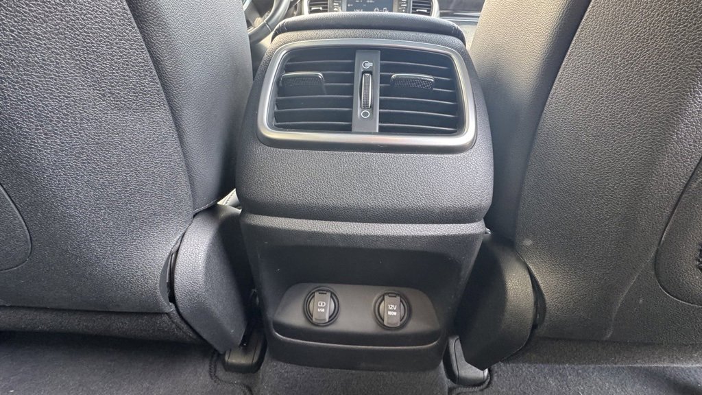Used 2020 Kia Sorento EX image 14