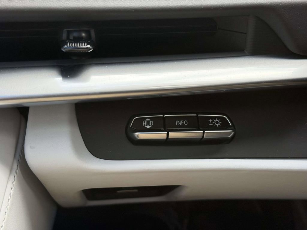 Used 2024 Chevrolet Corvette Stingray Premium Cpe w/ Z51 Performance Package image 20