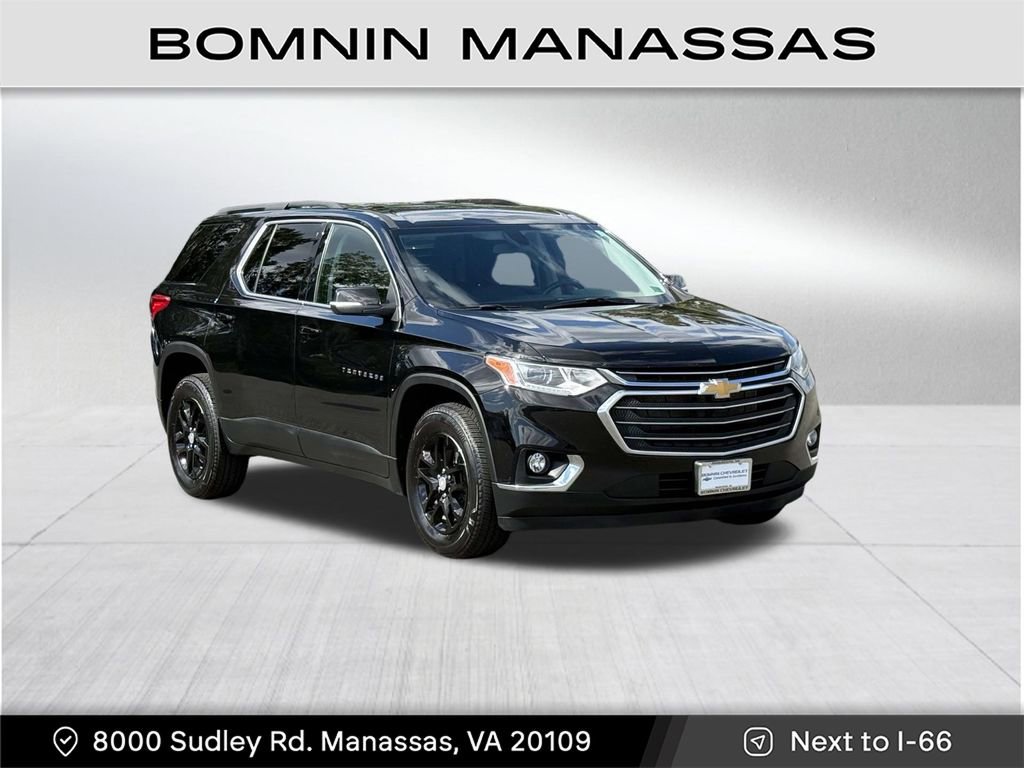 Used 2021 Chevrolet Traverse LT image 1