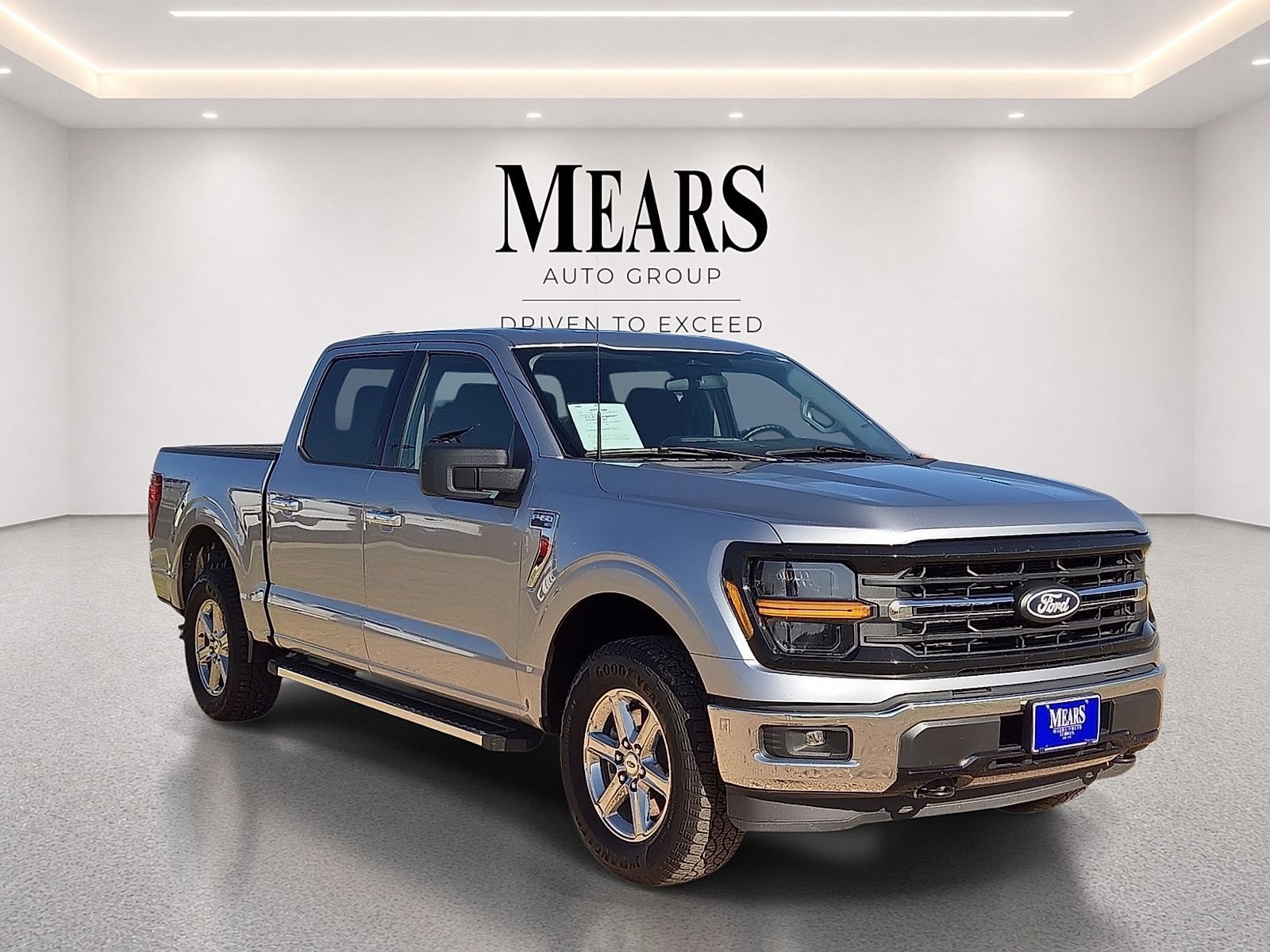Used 2025 Ford F150 XLT w/ Equipment Group 301A Standard AWD/4WD image 7