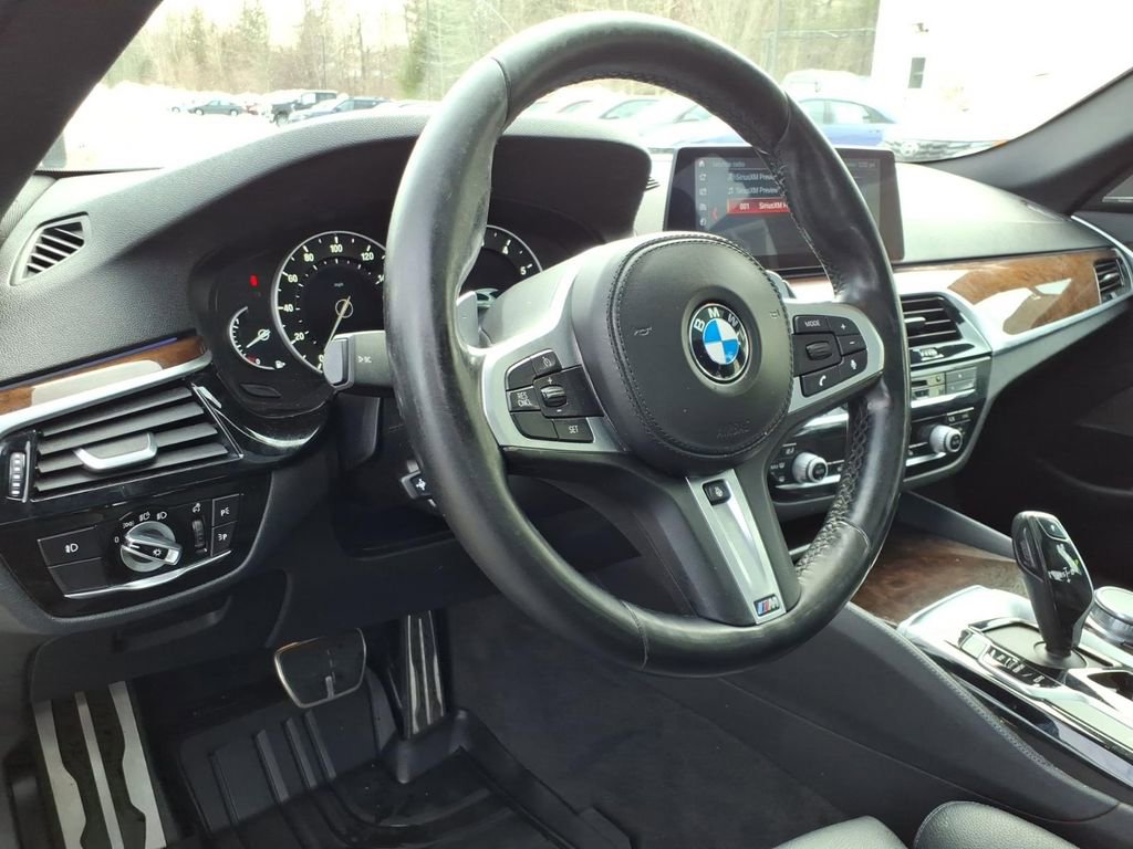 Used 2019 BMW 540i xDrive w/ M Sport Package image 25