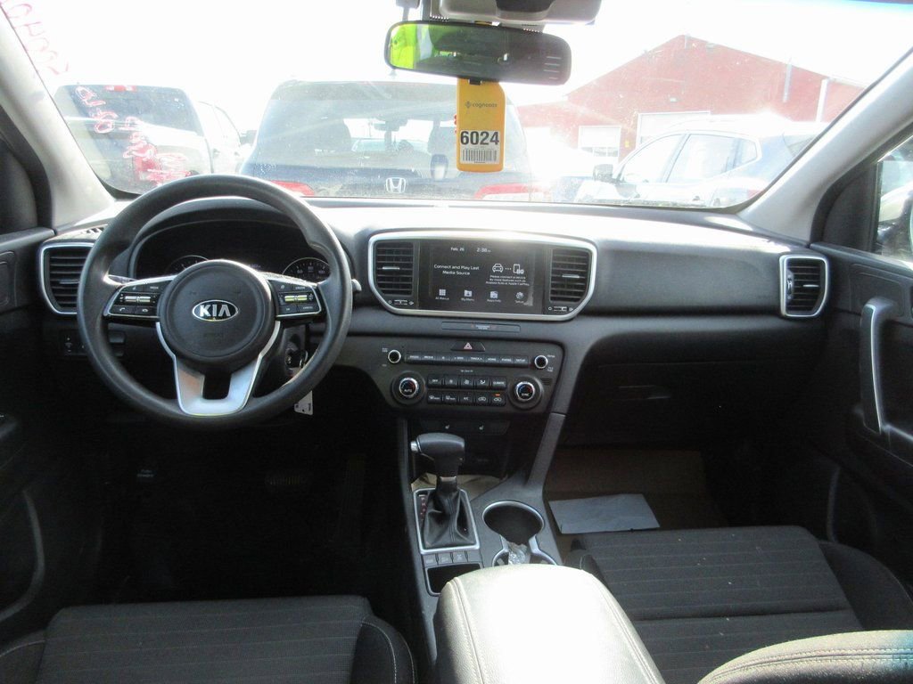 Used 2020 Kia Sportage LX w/ LX Popular Package AWD/4WD image 16