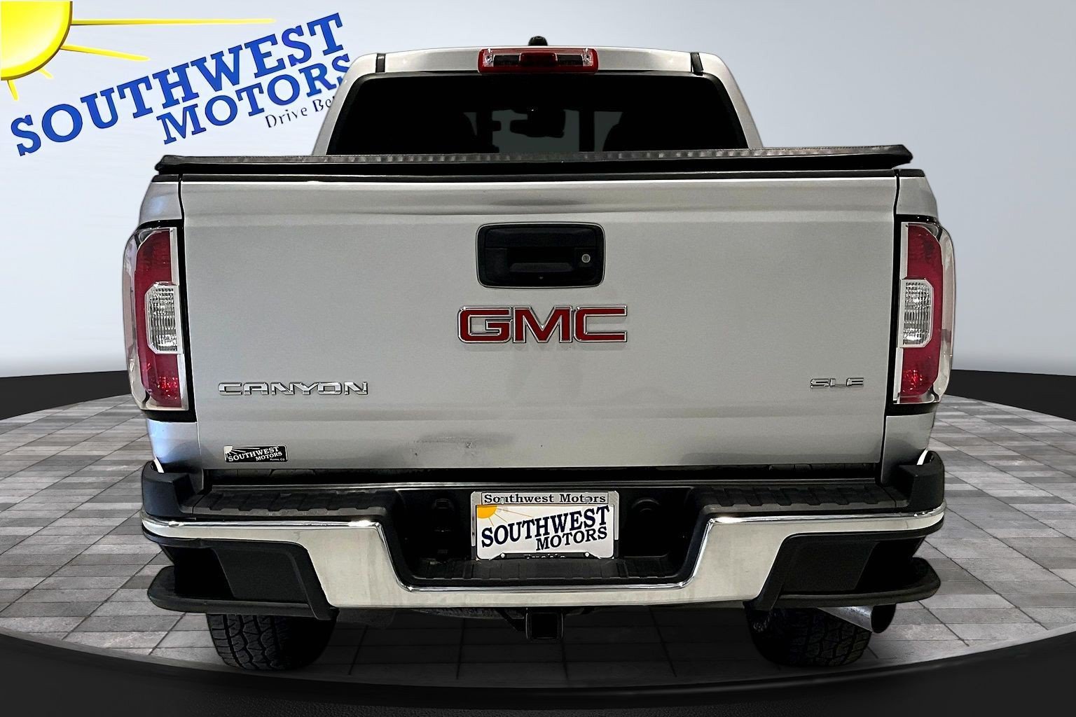 Used 2018 GMC Canyon SLE w/ SLE Convenience Package AWD/4WD image 6