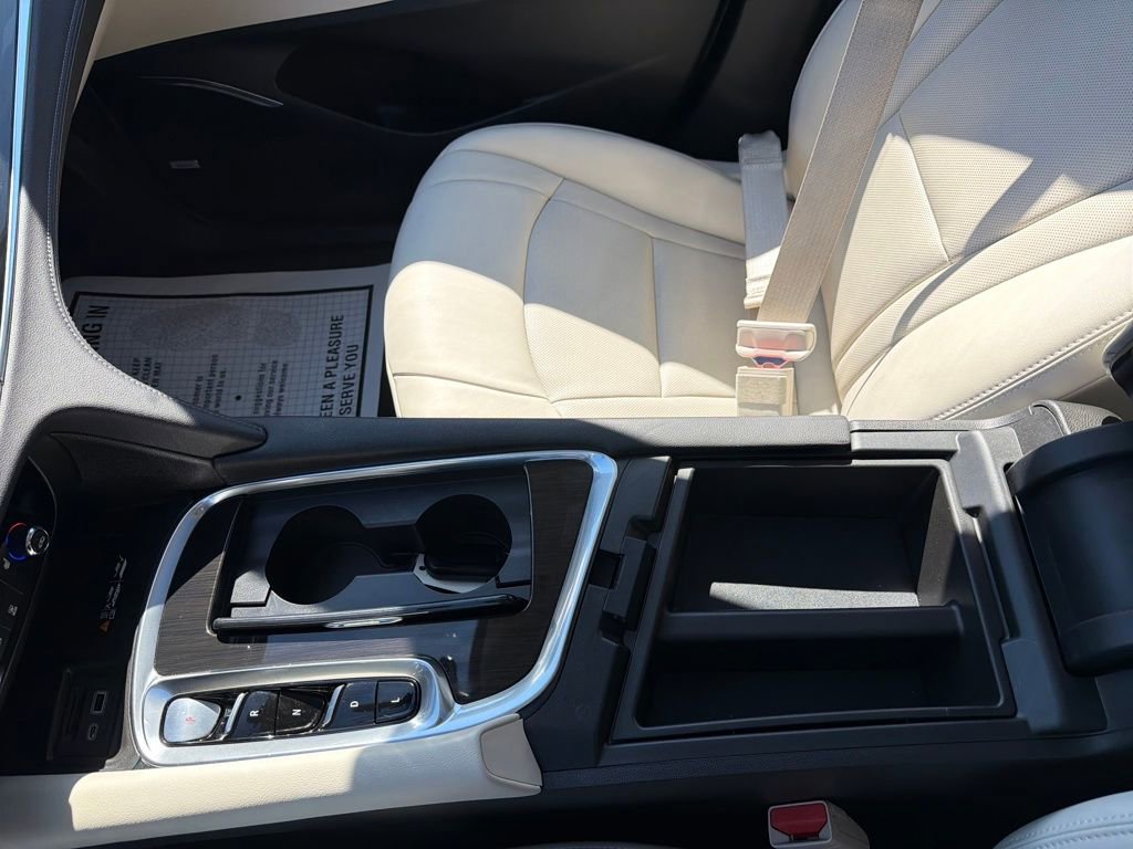 Used 2023 Buick Enclave Essence w/ Experience Buick Package image 29