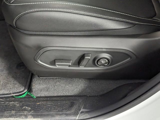 Used 2024 Jeep Grand Cherokee Limited 4xe w/ Luxury Tech Group II image 16