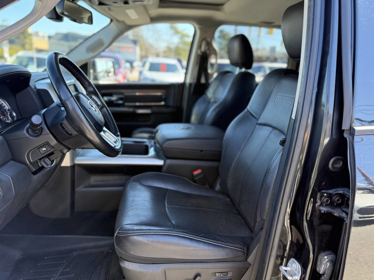 Used 2018 RAM 1500 Laramie w/ Convenience Group image 6