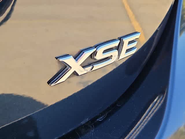 Used 2019 Toyota Camry XSE FWD image 11