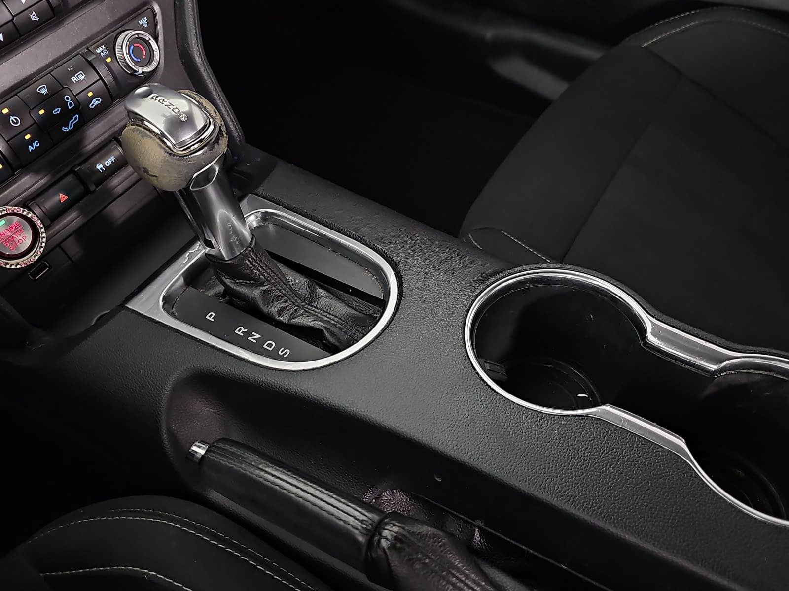 Used 2019 Ford Mustang Coupe RWD image 21