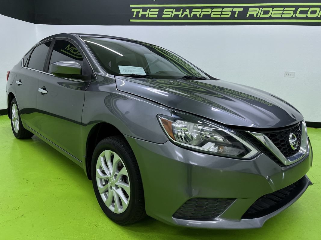 Used 2018 Nissan Sentra SV FWD image 2