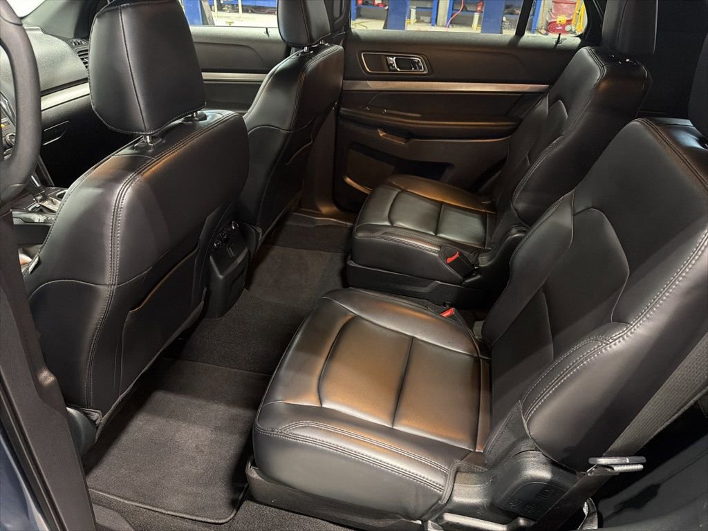 Used 2019 Ford Explorer XLT w/ Equipment Group 202A image 31