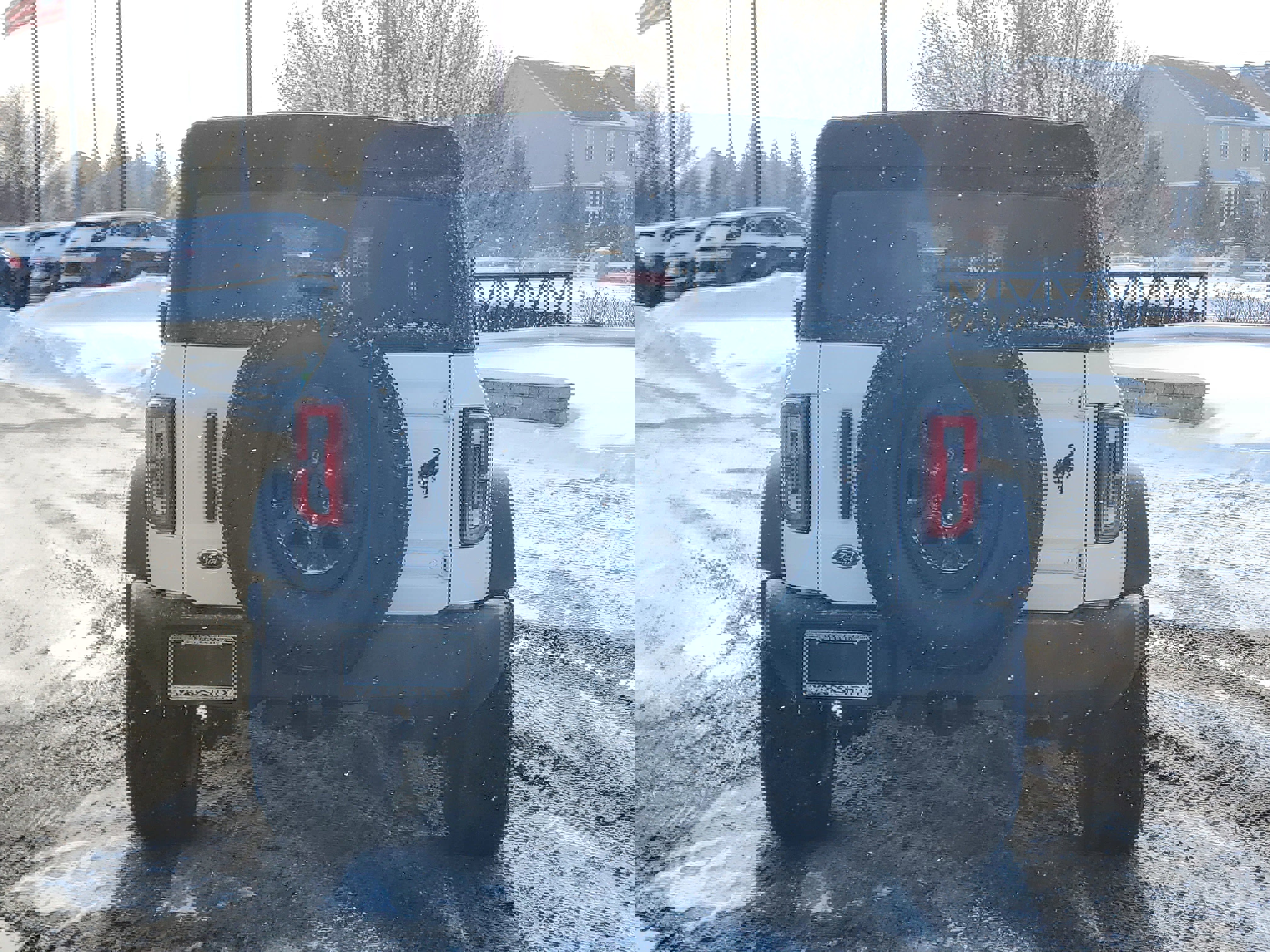 Used 2023 Ford Bronco Wildtrak image 5