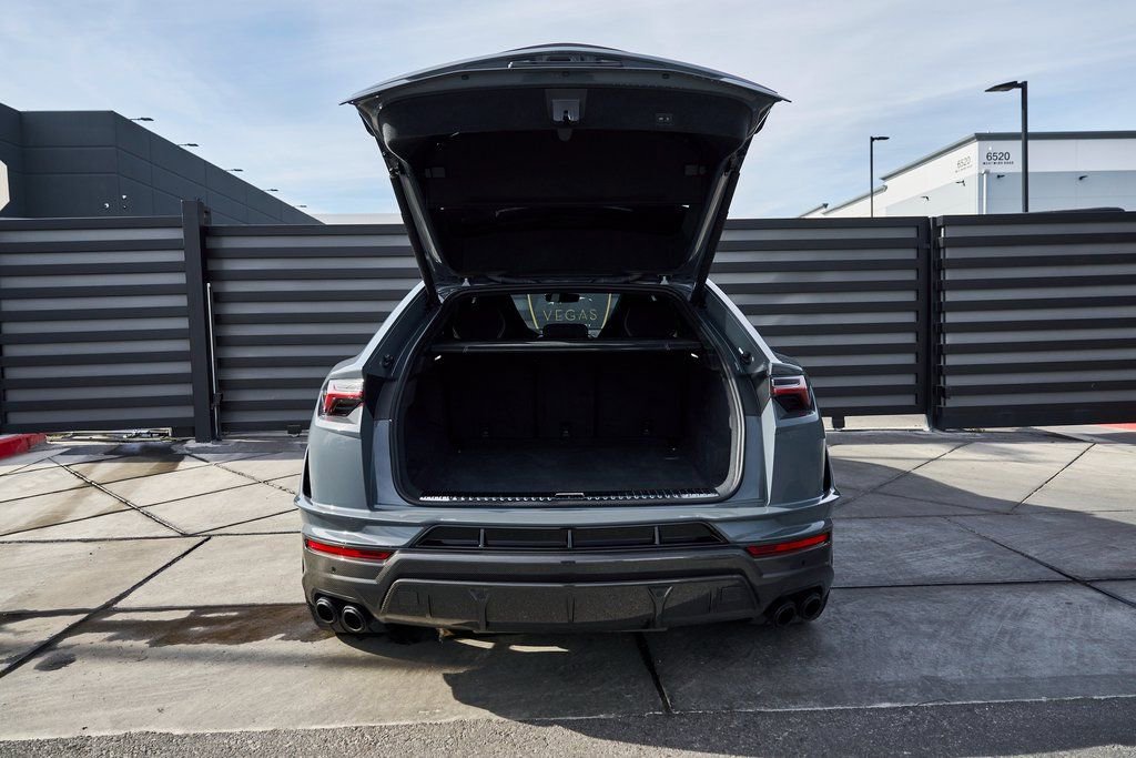 Used 2024 Lamborghini Urus Performante image 23