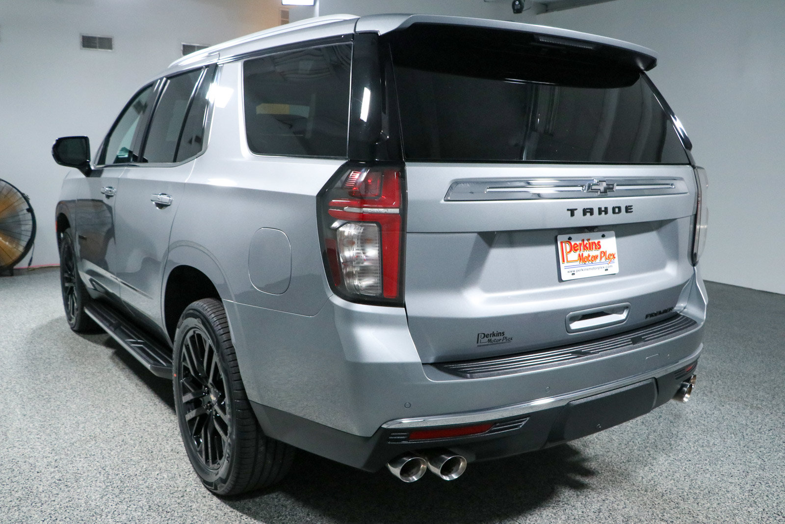 Used 2023 Chevrolet Tahoe Premier w/ Max Trailering Package AWD/4WD image 9